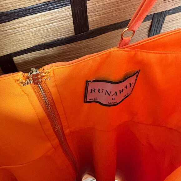 Runaway‎ Astrid Orange Dress Size Small - Picture 8 of 10